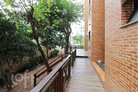 Image 26 - 244478